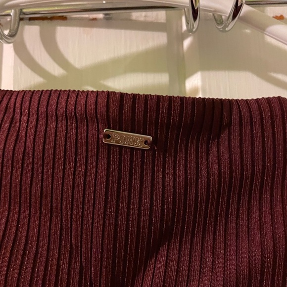 VS PINK ultimate leggings-medium **NWT** - Picture 5 of 9